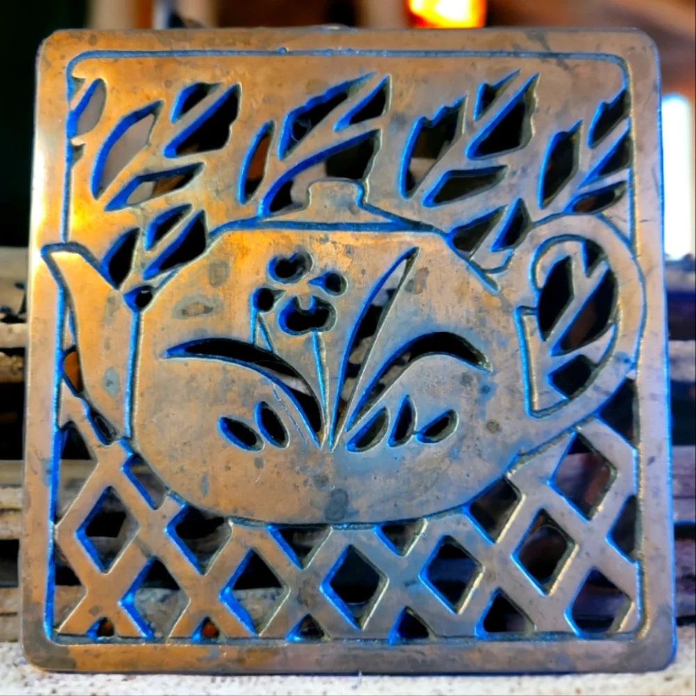 Vtg Copper Cast Iron Teapot/Pot Flower Criss Cross Trivet Square Hot Plate